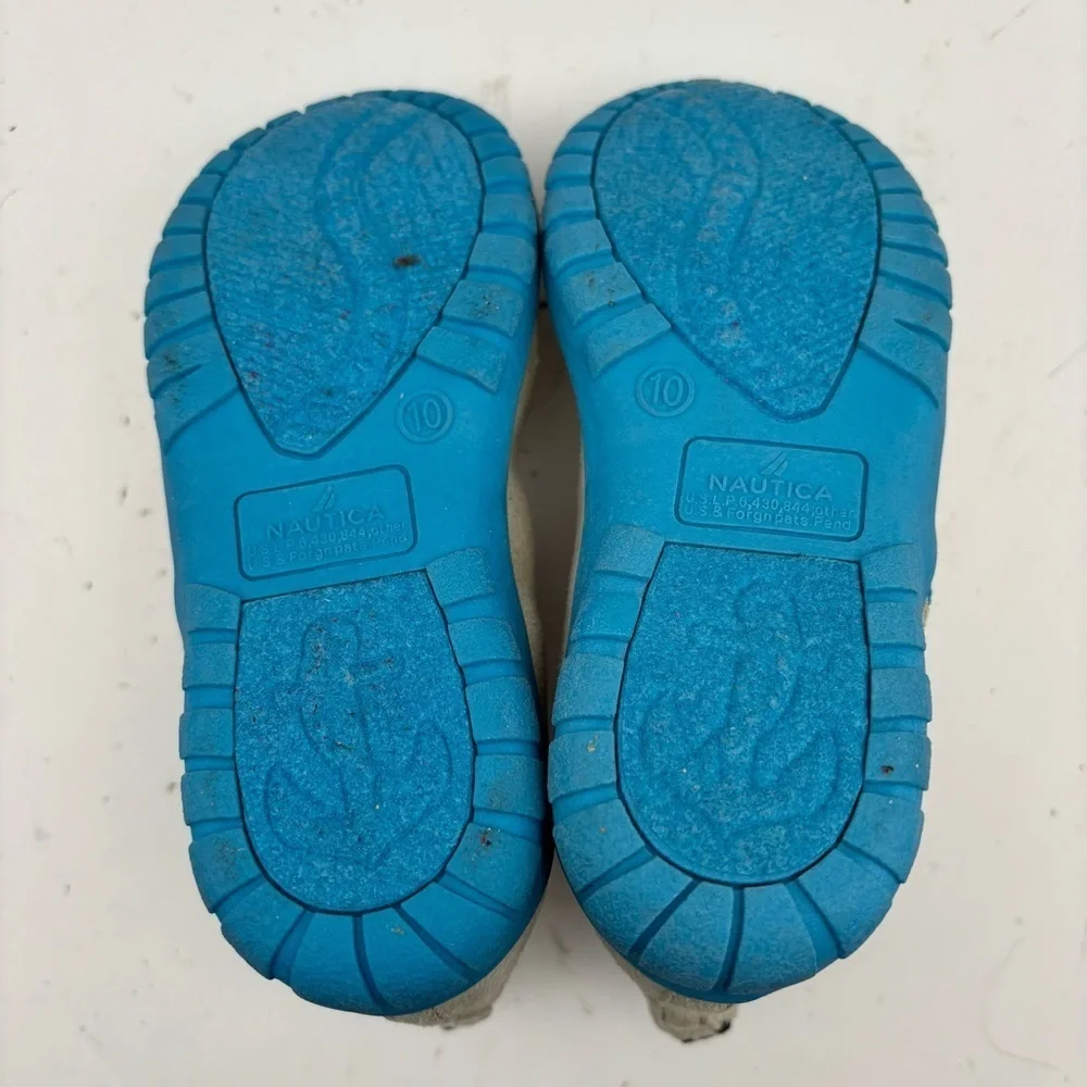 Nautica Kids Gray and Blue Fleece Lined Boots Size 10